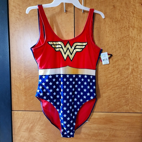 Wonder Woman 1pc Bathing Suit - Picture 1 of 6